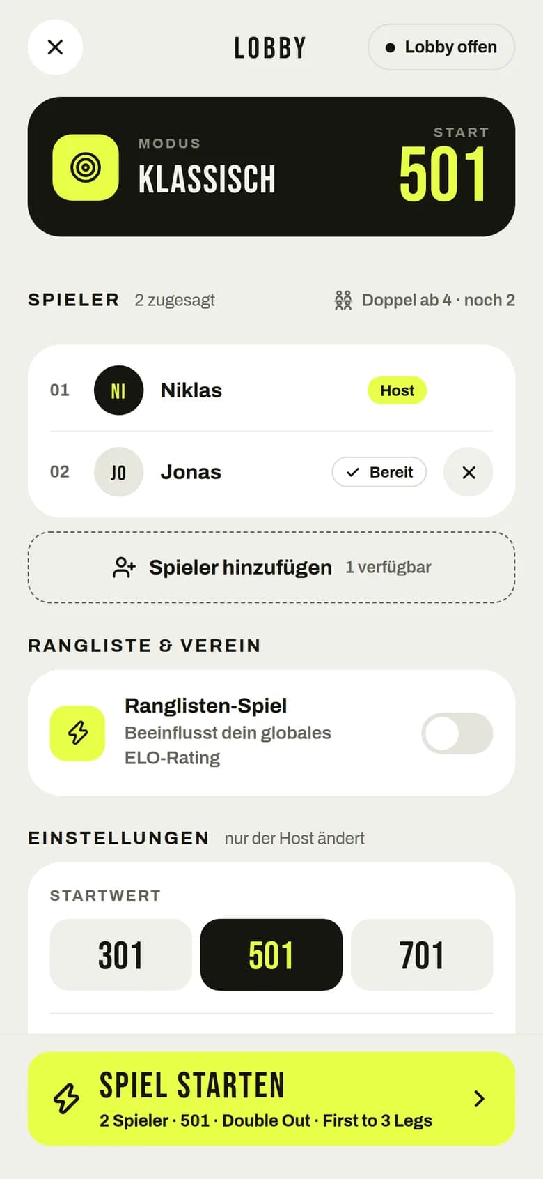 Lobby mit Niklas und Jonas